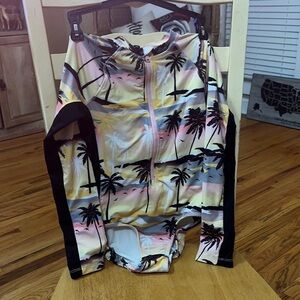 LONG Sleeve Zippered Swimsuit. Large 10-12